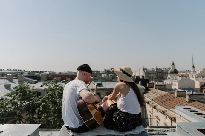 Reasons Why the World Is So Obsessed With Love Songs