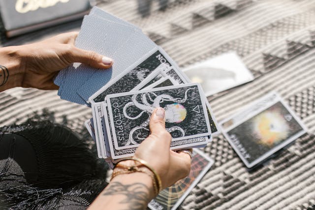 Common Misconceptions About Online Tarot Reading Debunked